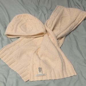 Banana Republic Cream Knit Scarf and Hat Set